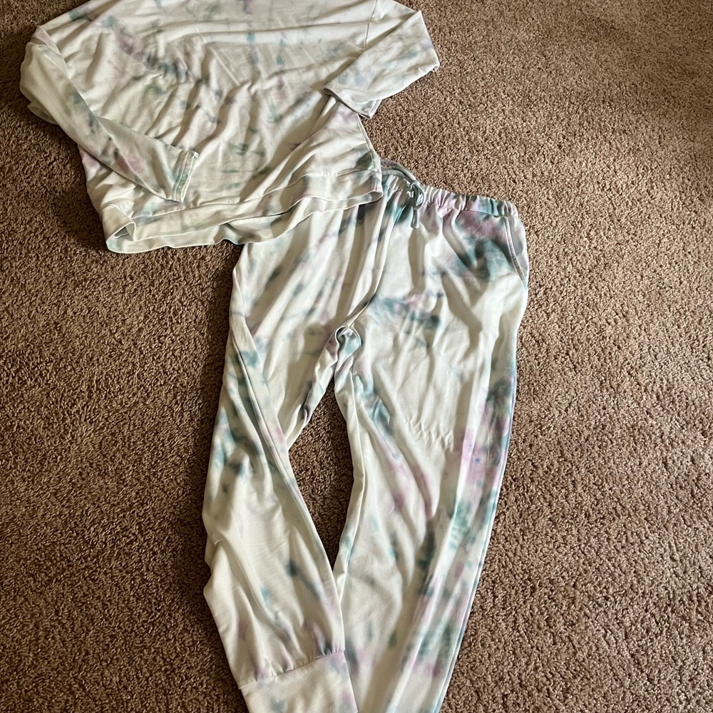 Pastel tie dye sweat suit
